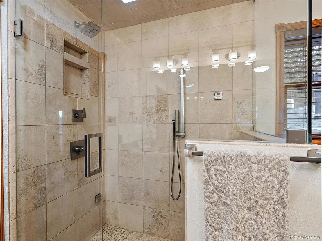 Photo of 2572 Aspen Spring Dr