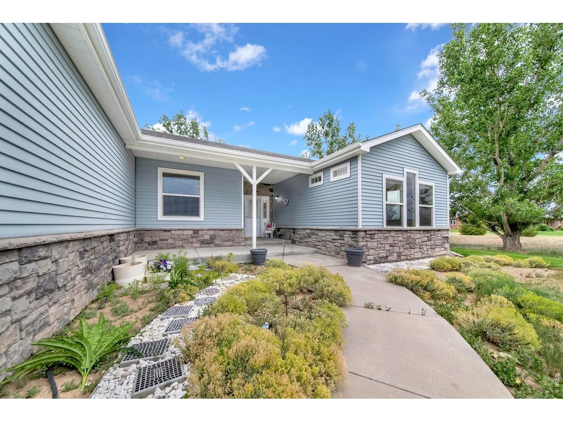Photo of 12 Trailside Dr