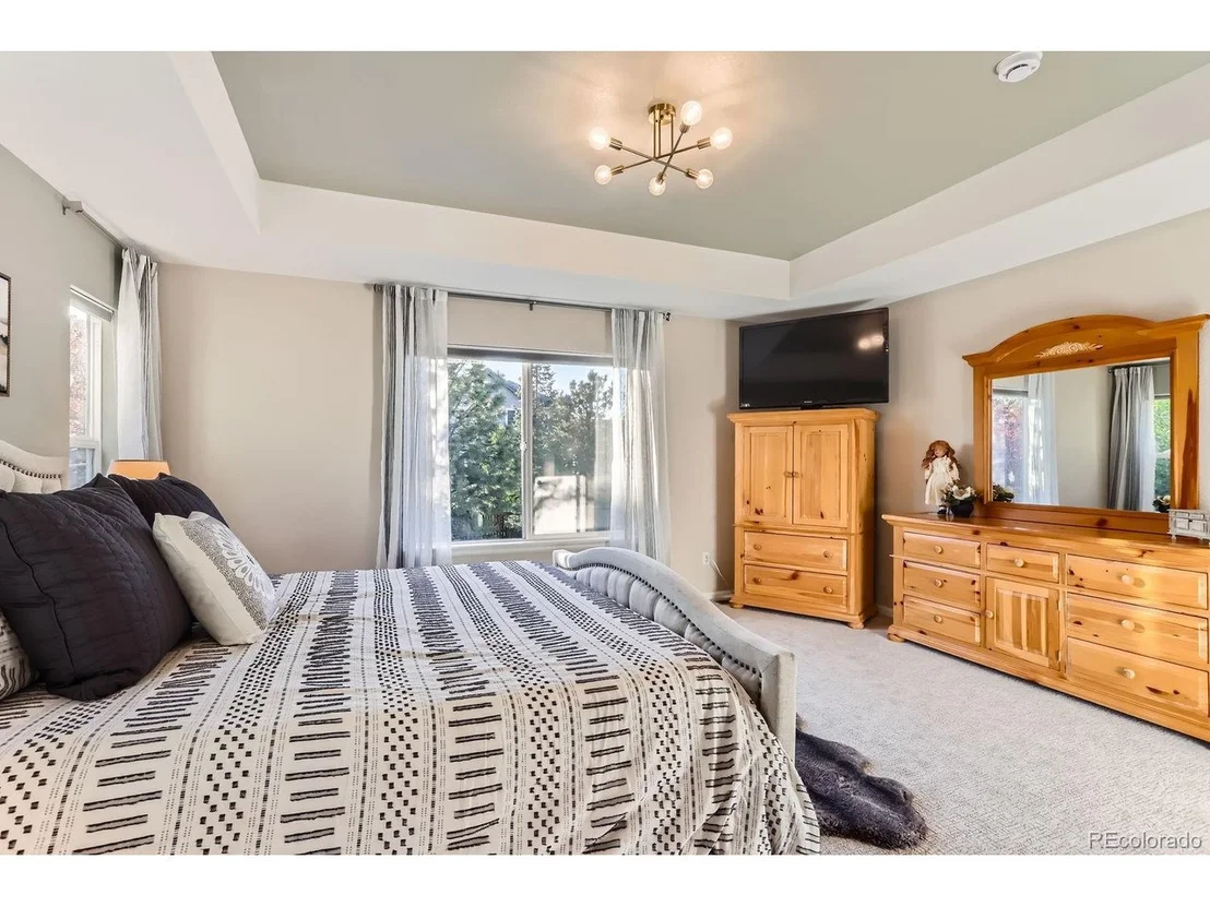 Photo of 11013 Valleybrook Cir