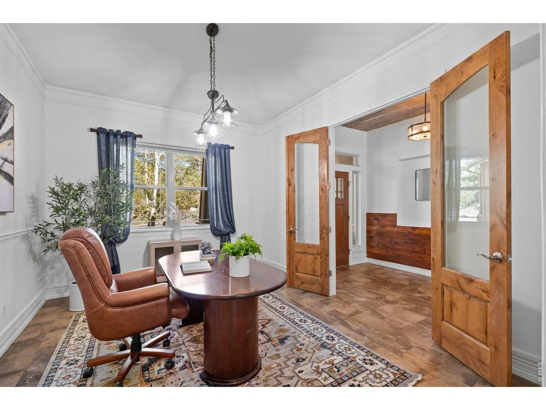 Photo of 2328 Saddleback Dr