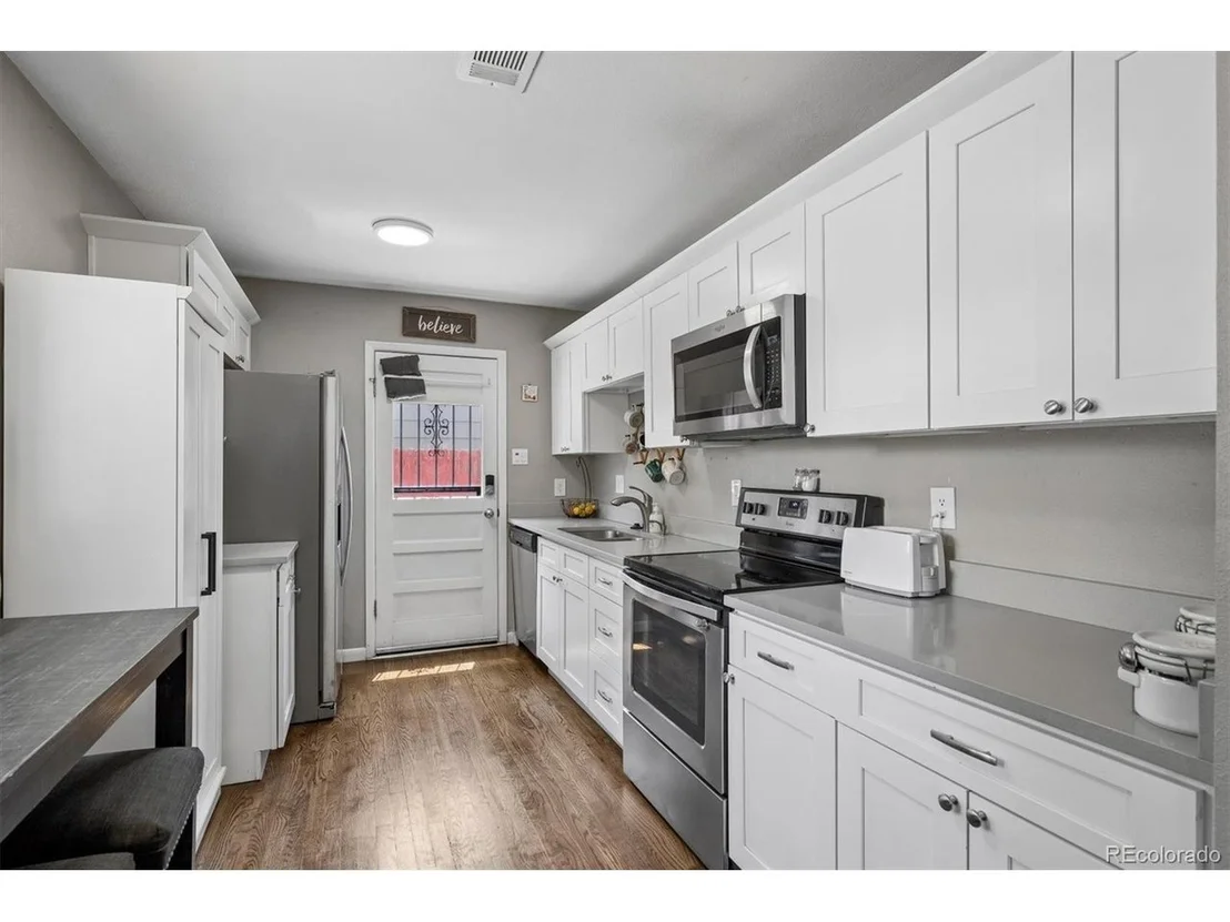 Photo of 5275 Ingalls St