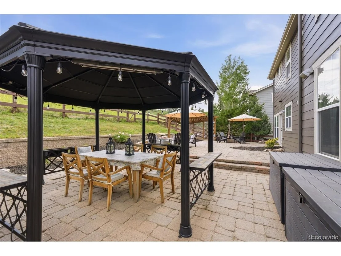 Photo of 2212 Ridgetrail Dr