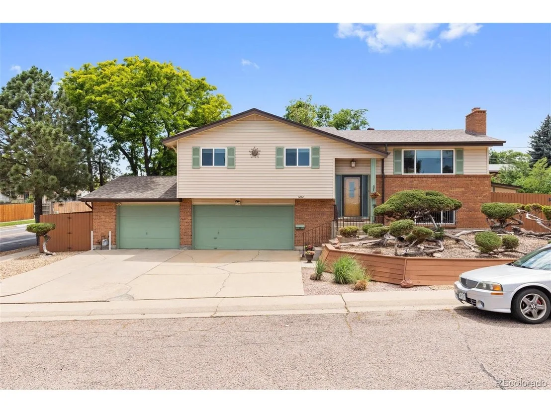 Photo of 1202 W 100th Pl