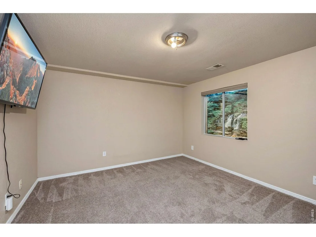 Photo of 430 Derry Dr
