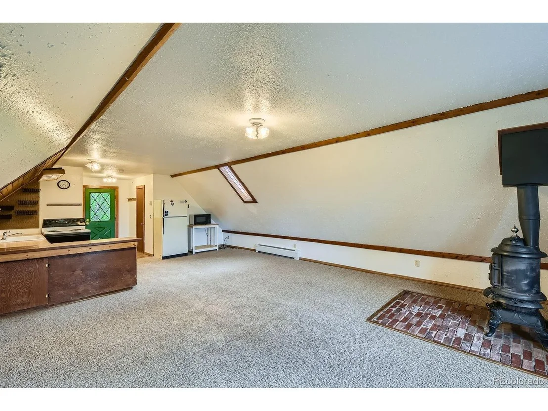 Photo of 134 Hideaway Ct