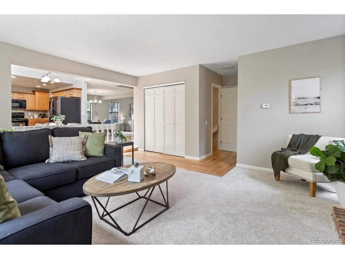 Photo of 8160 Flower Cir