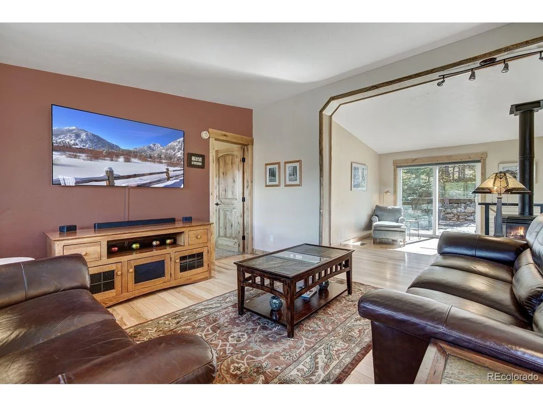 Photo of 379 Hummingbird Cir