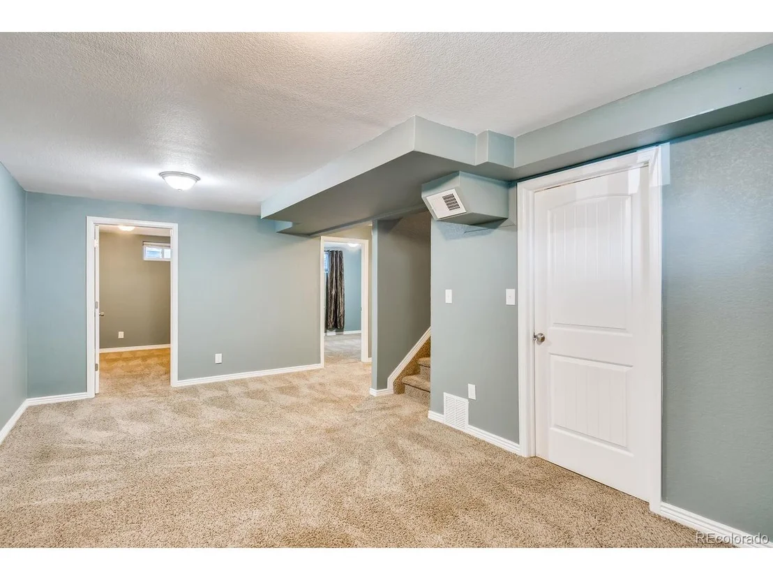 Photo of 11128 Murray Dr