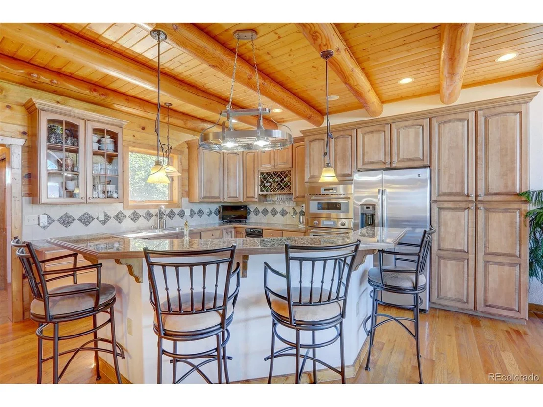 Photo of 6584 Lakeside Cir