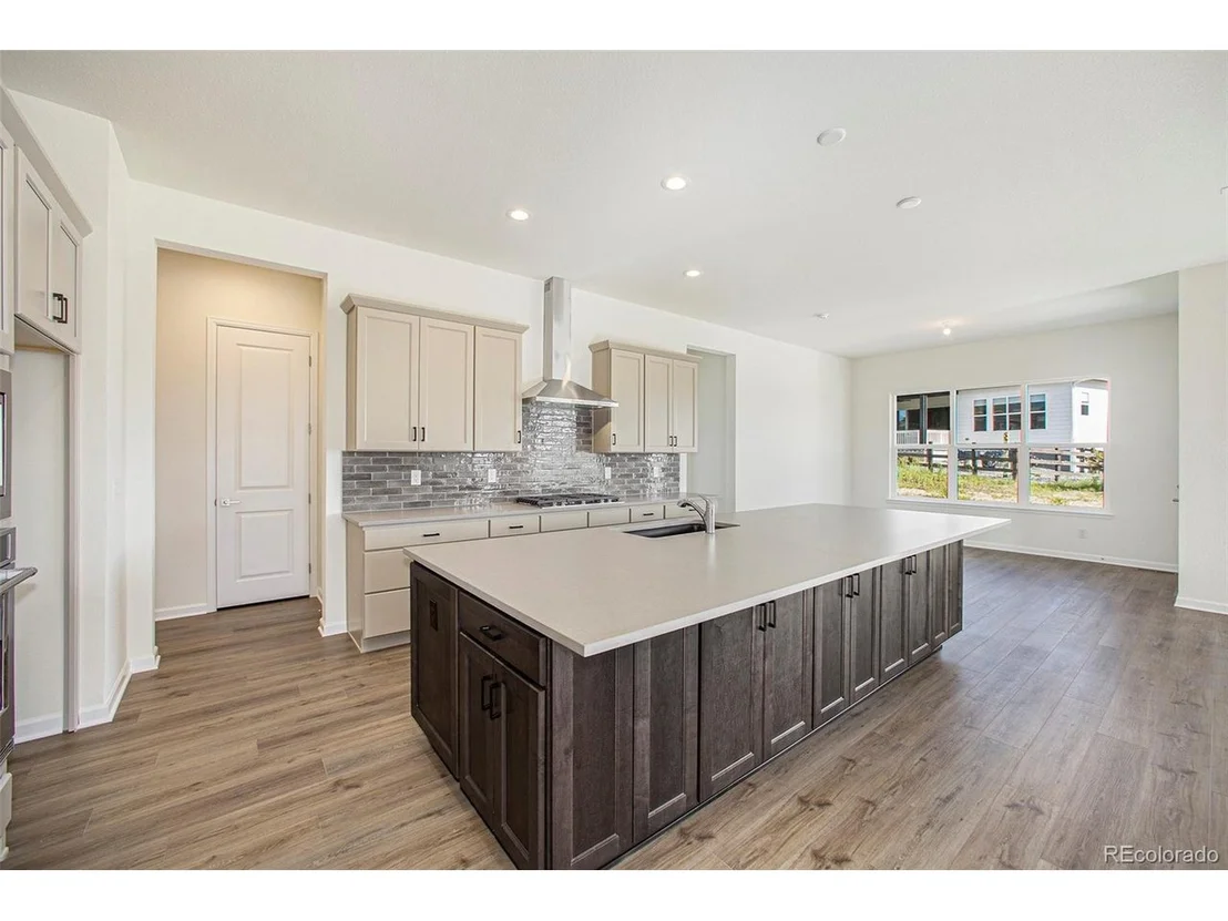 Photo of 671 Scrubjay Cir