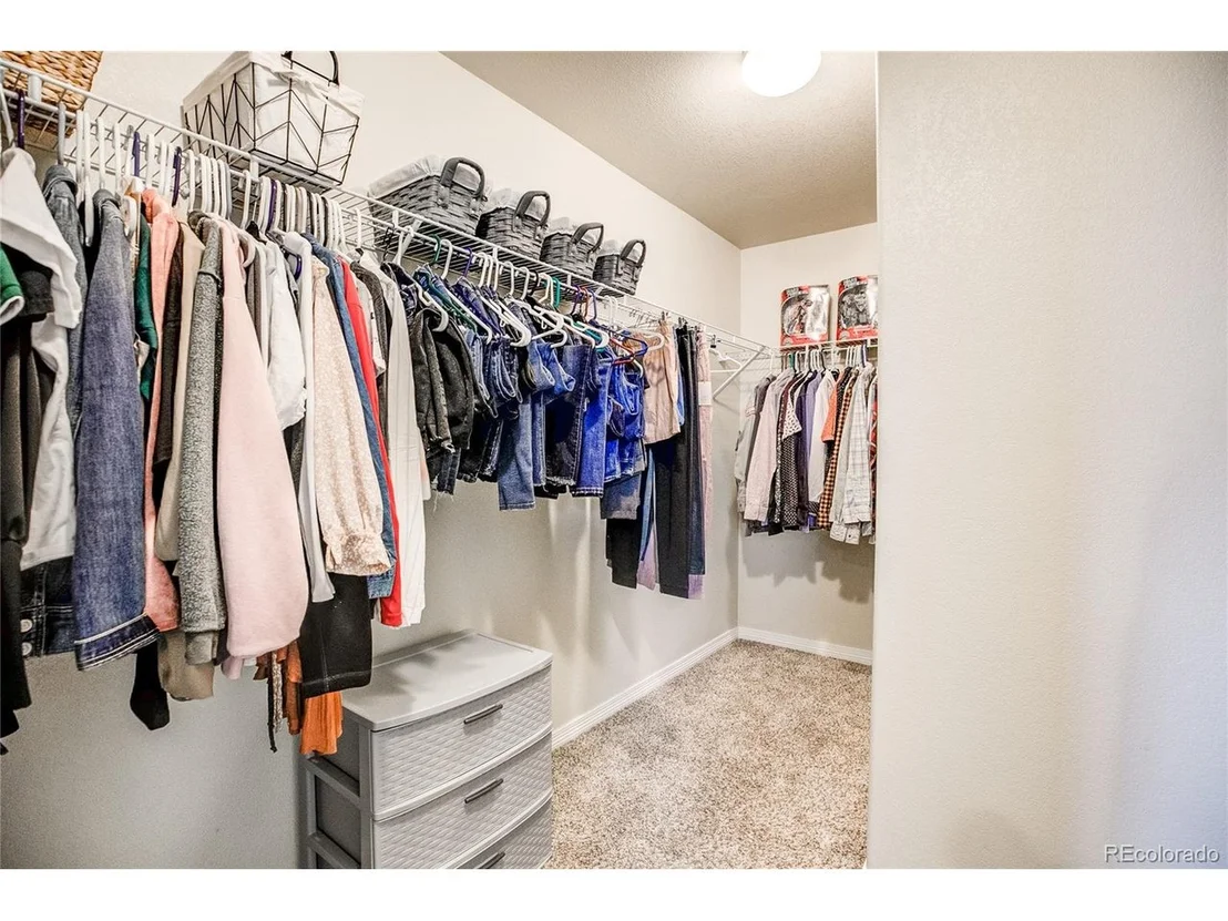 Photo of 669 N 16th Way