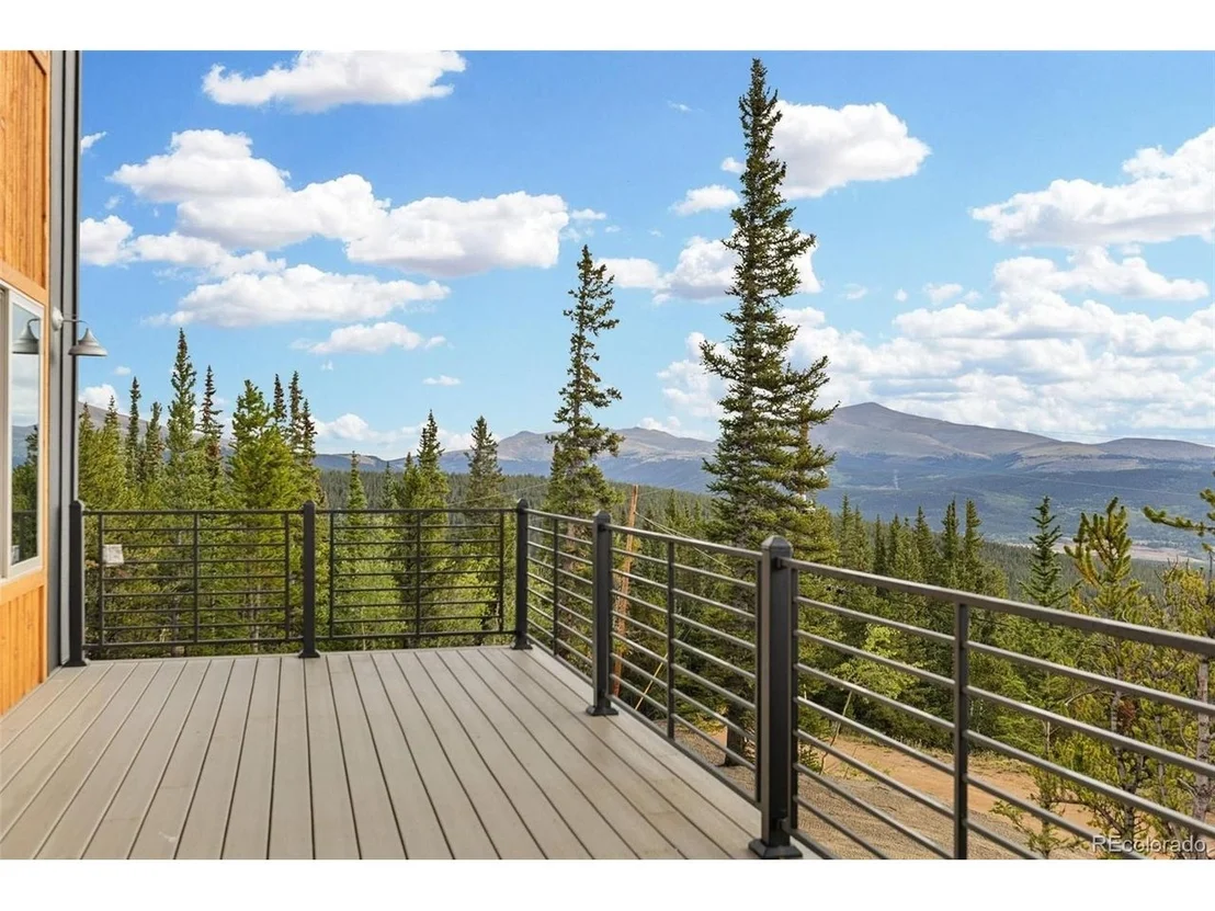 Photo of 385 Silverheels Pl