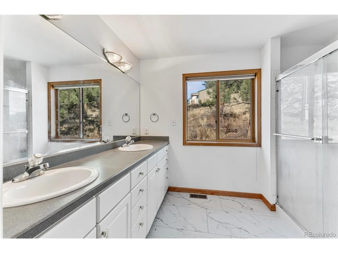 Photo of 31437 Evans View Ln