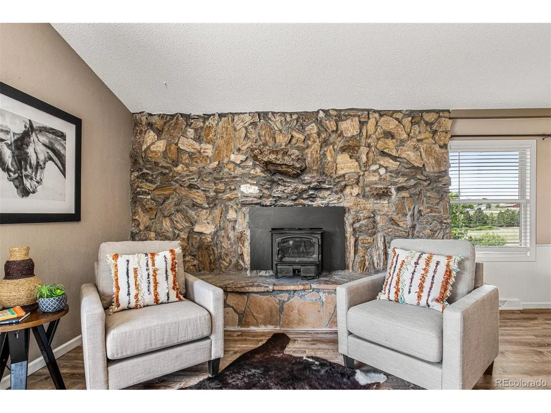 Photo of 940 Pinewicket Way