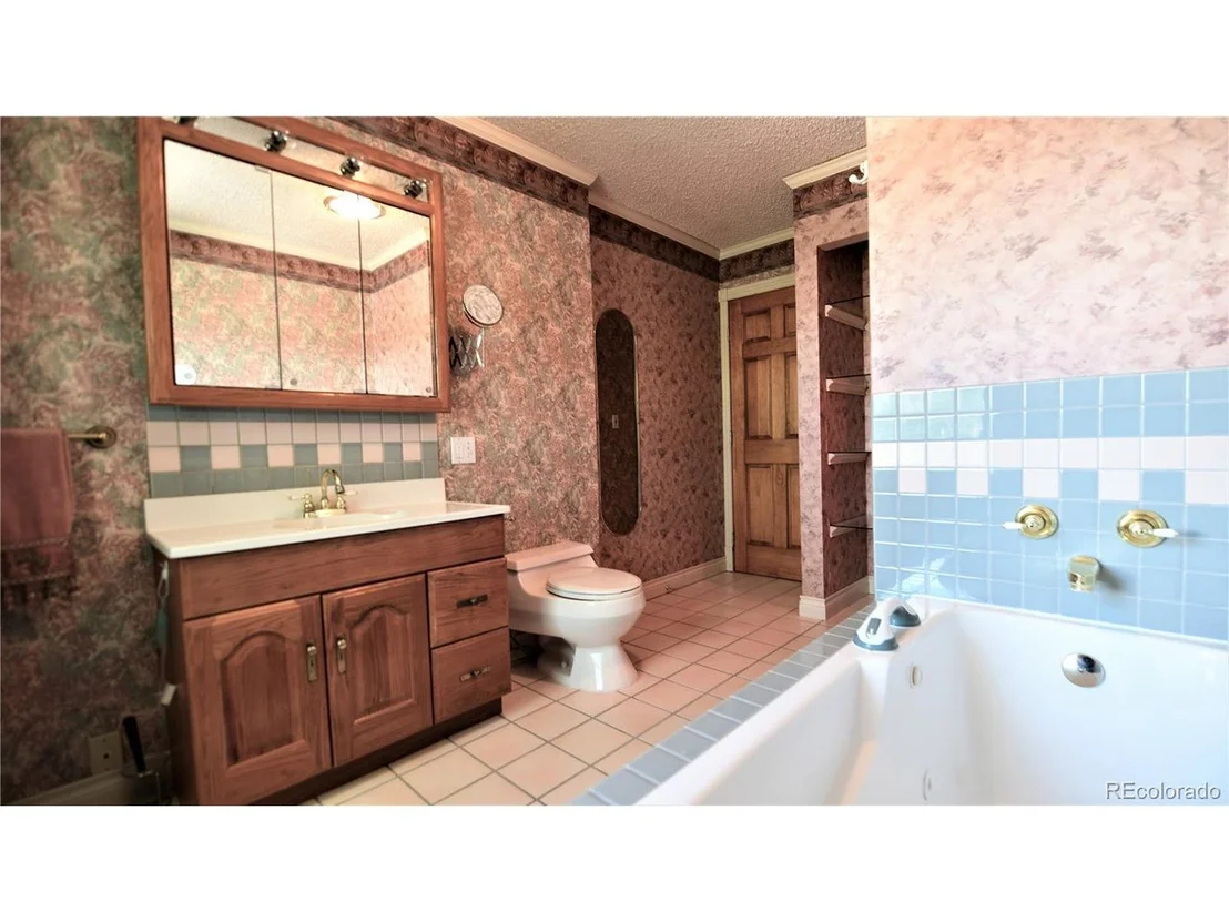 Photo of 8378 Charles Way