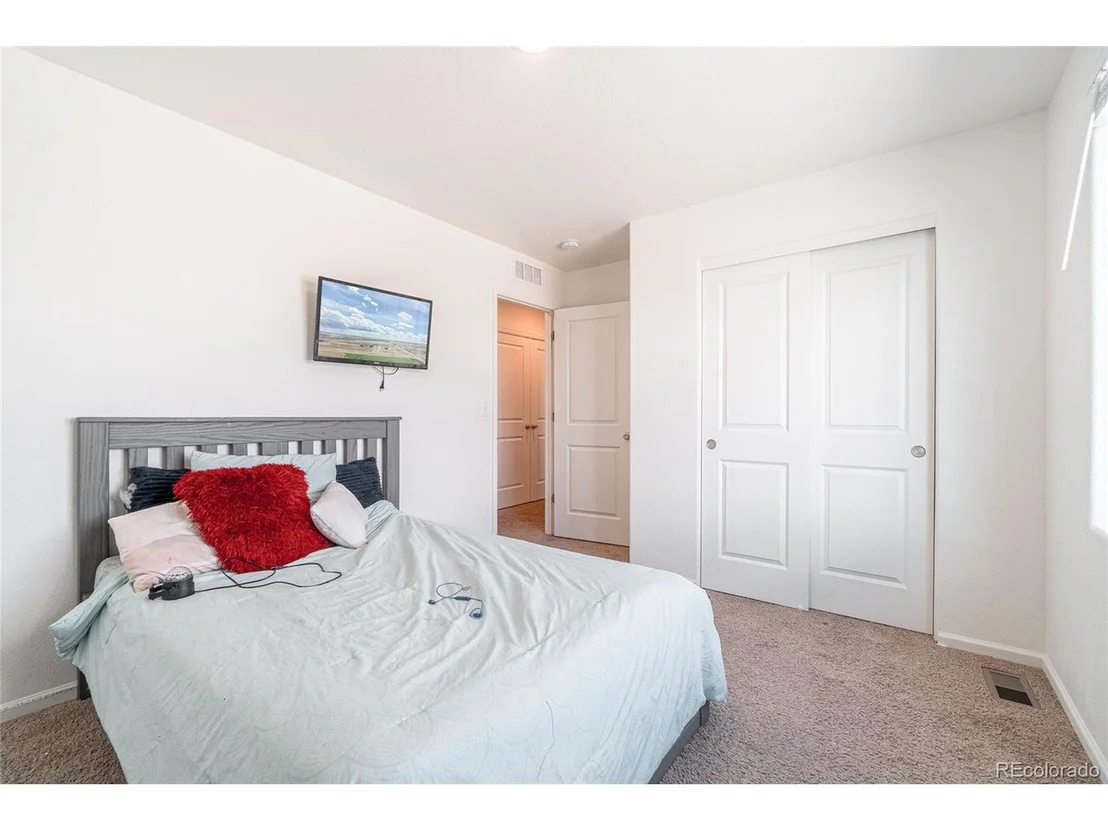 Photo of 47336 Lilac Ave