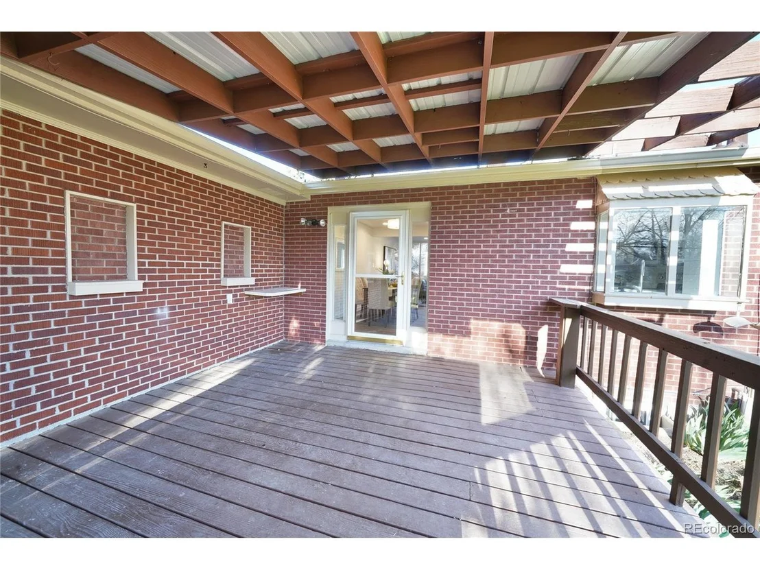 Photo of 6499 Iris Way
