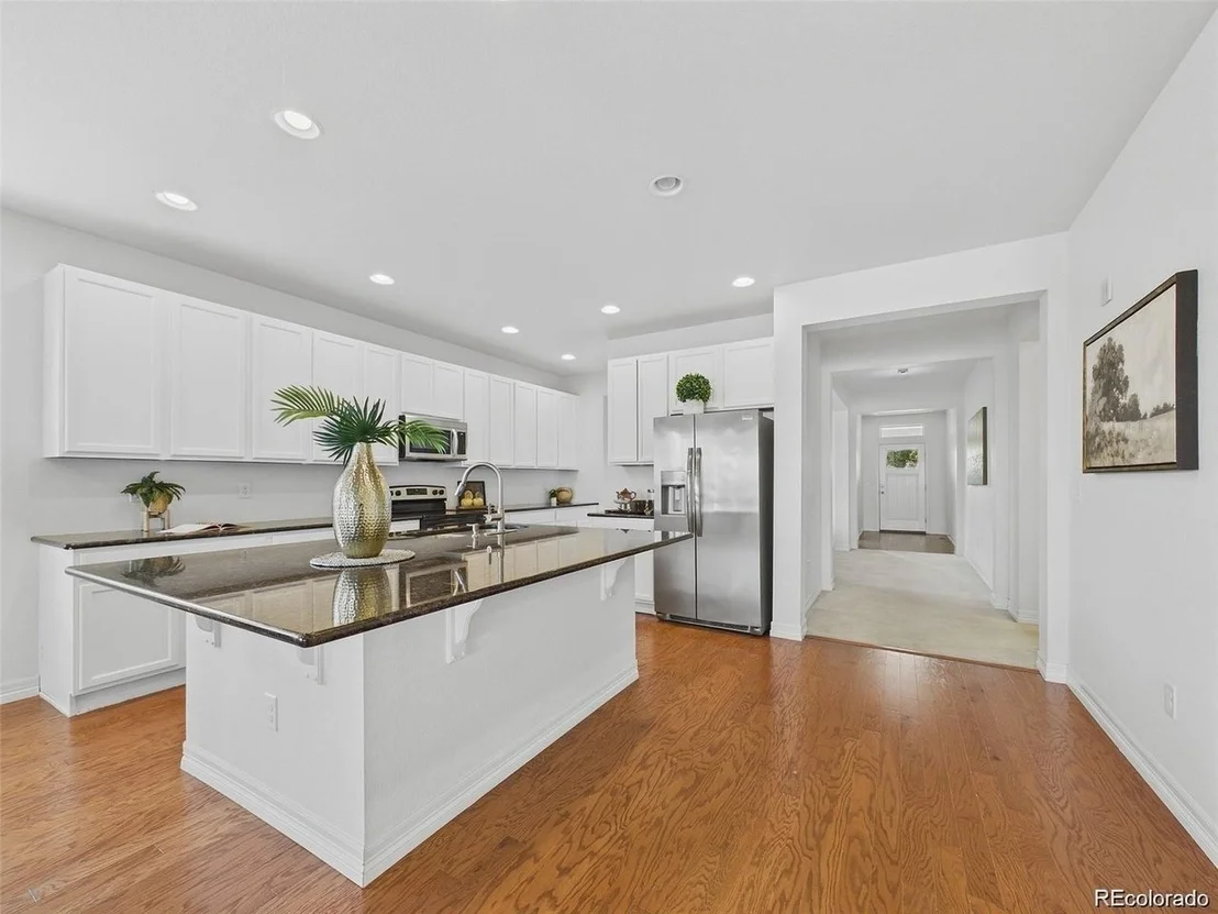 Photo of 16593 Prospect Ln