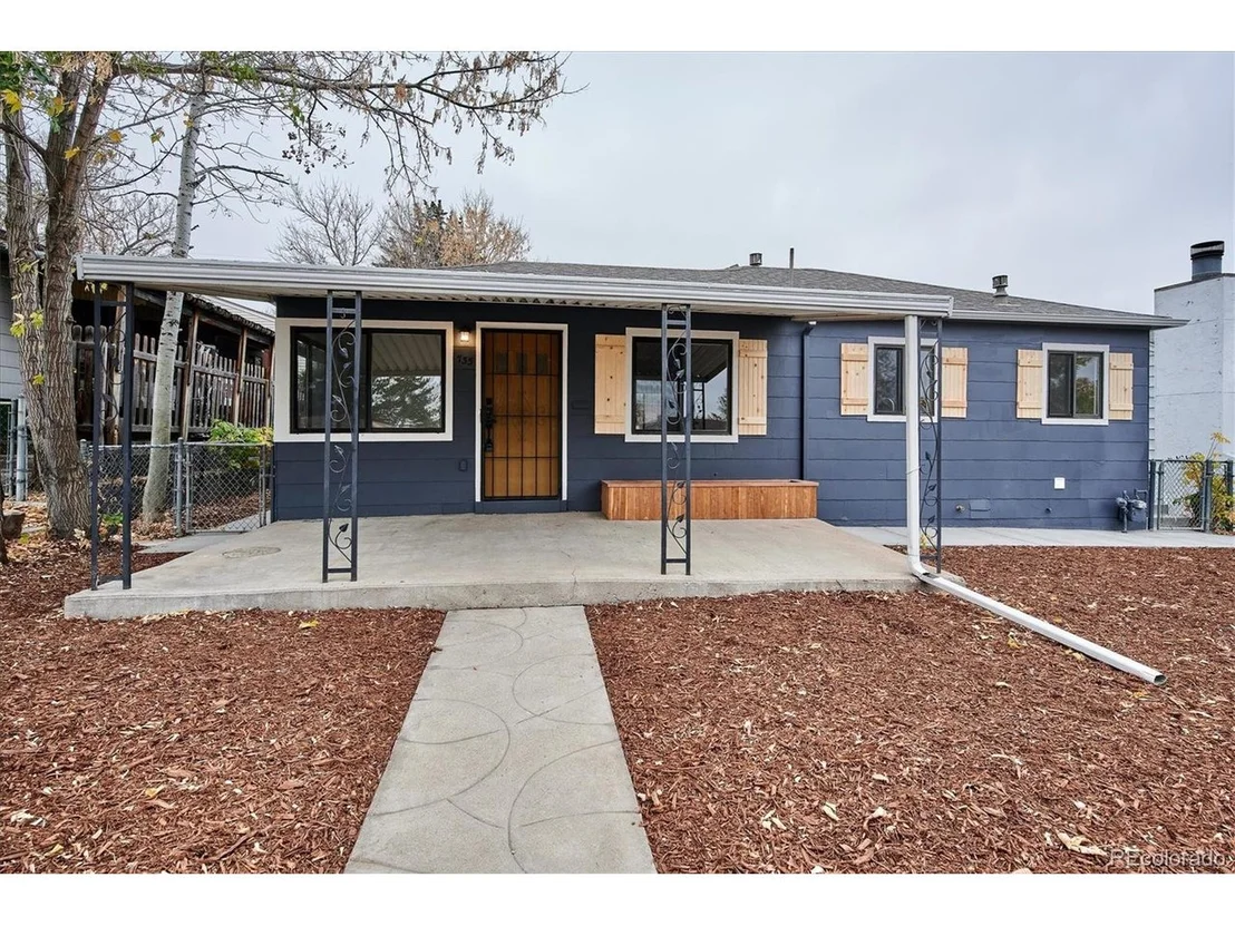 Photo of 735 N Hooker St