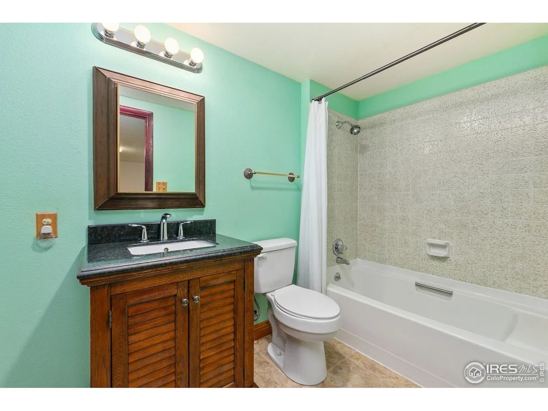Photo of 2828 Redwing Rd