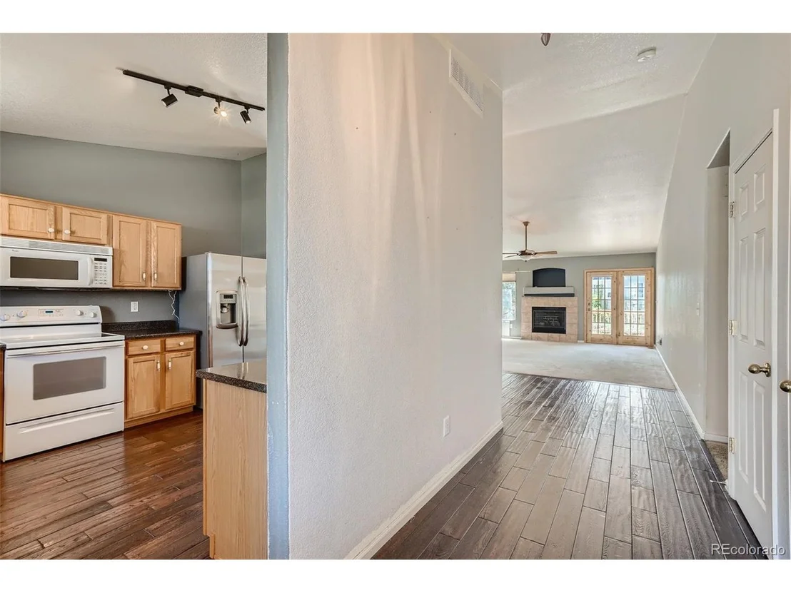 Photo of 5855 Canyon Cir