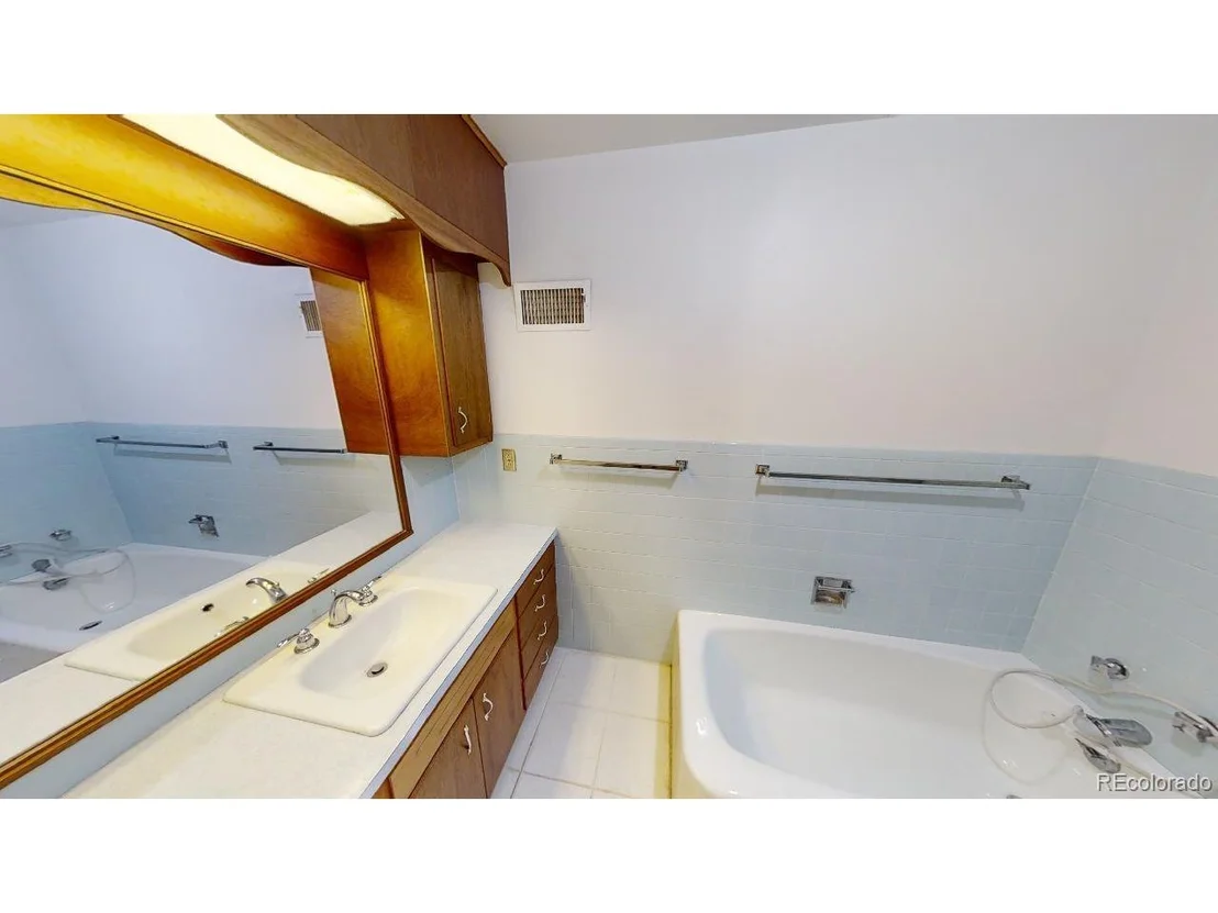 Photo of 17315 County Road 27