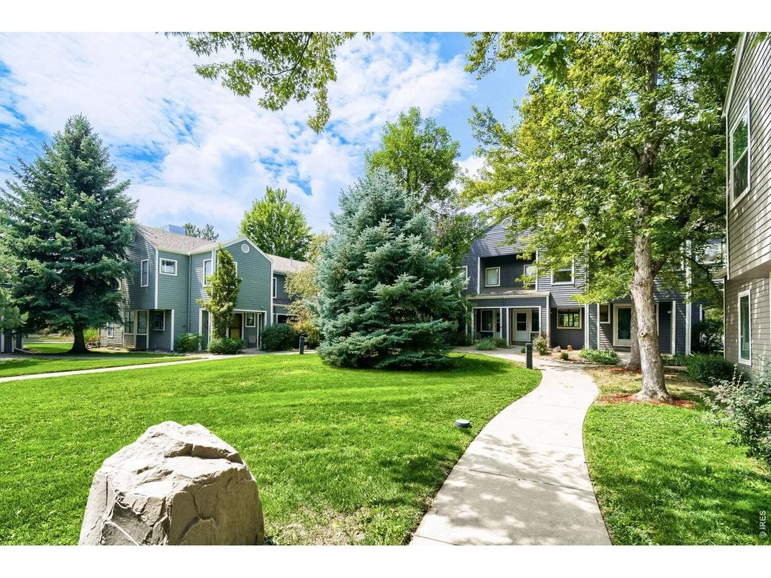 Photo of 4865 Kings Ridge Blvd