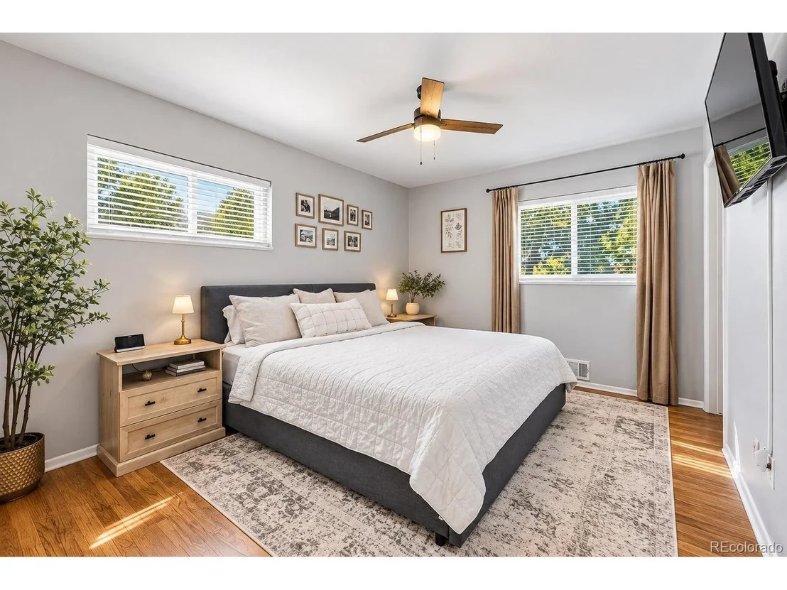 Photo of 6374 Iris Ct