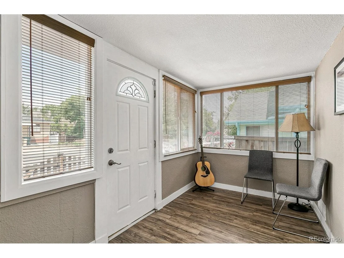 Photo of 3954 Sheridan Blvd