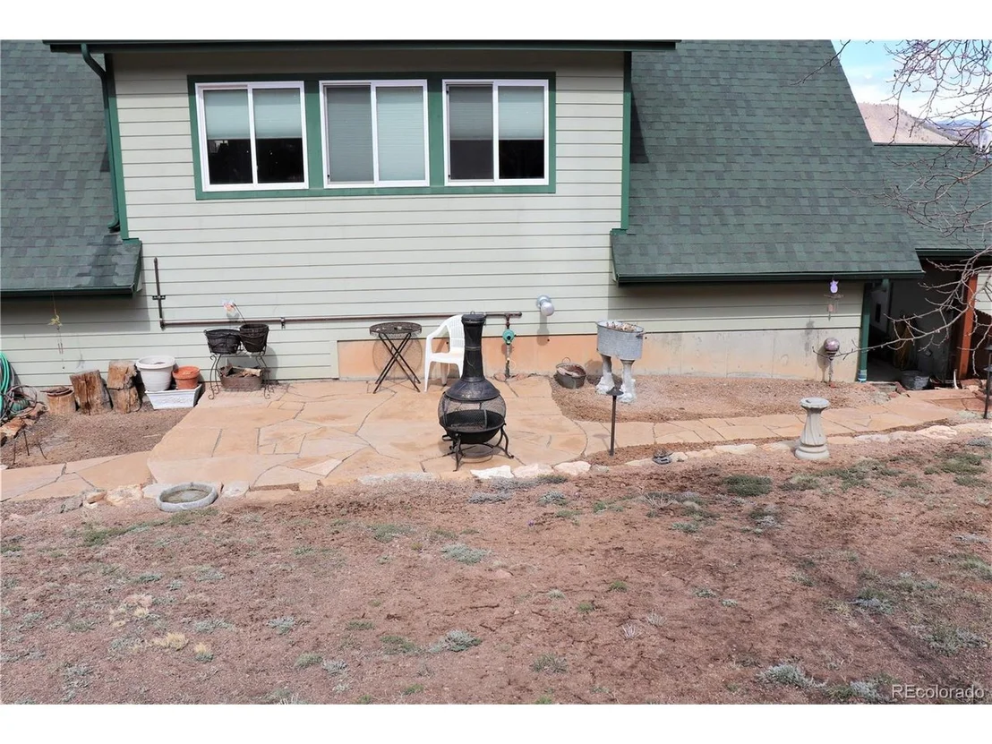 Photo of 1553 Bridle Path