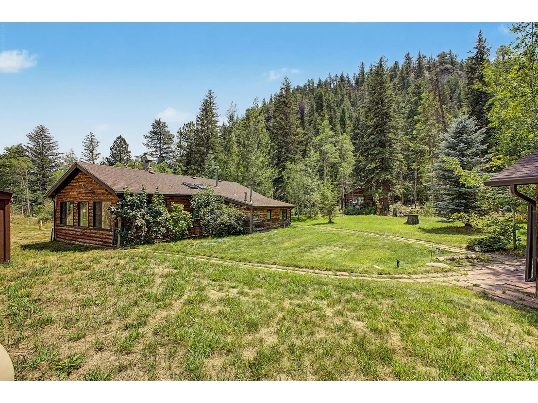 Photo of 259 Riverside Dr
