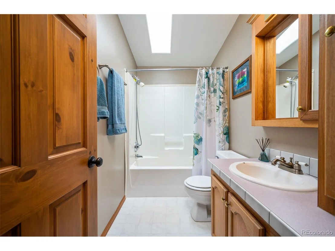 Photo of 327 County Road 5212