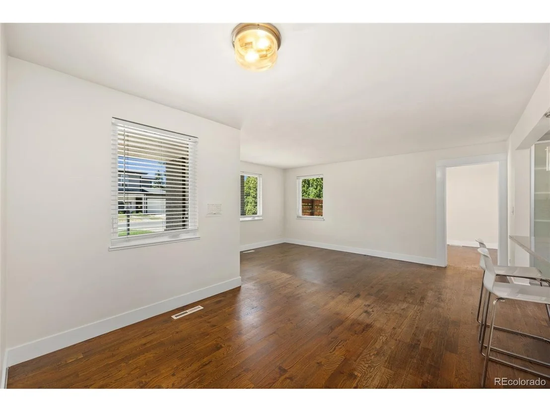 Photo of 170 Oneida St