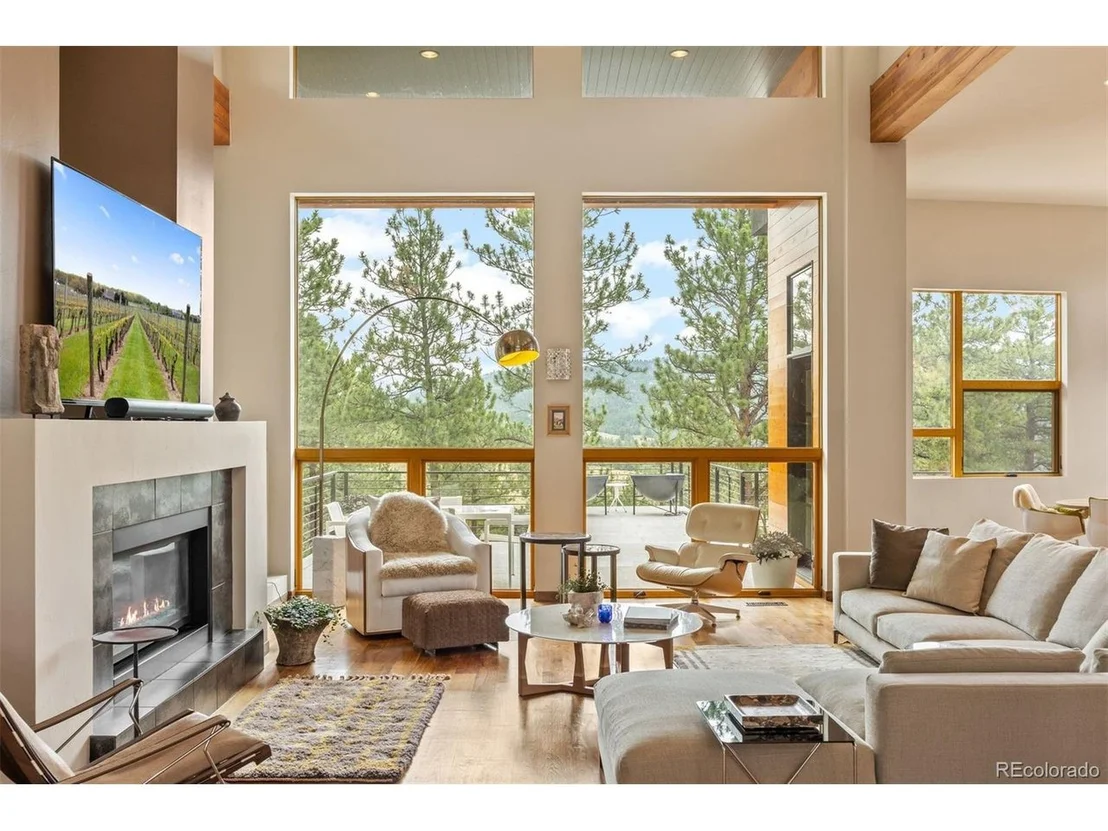 Photo of 2888 Highlands View Rd