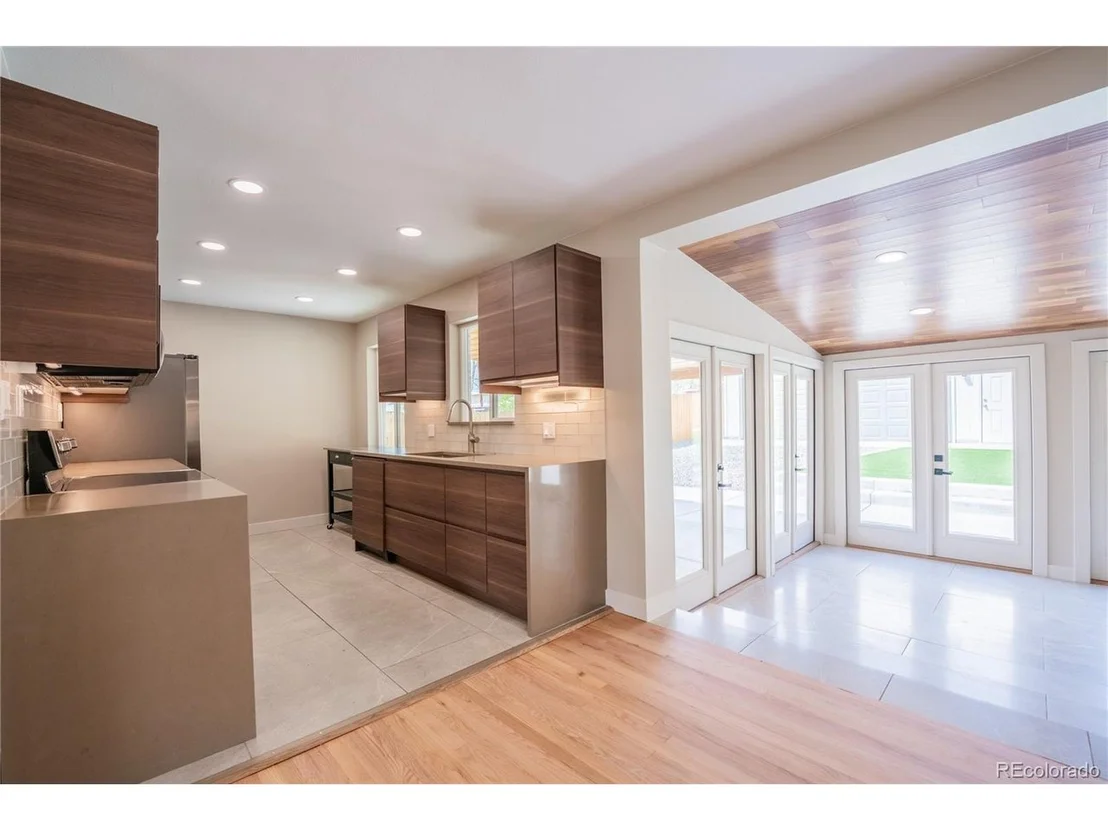Photo of 6935 W 16th Ave
