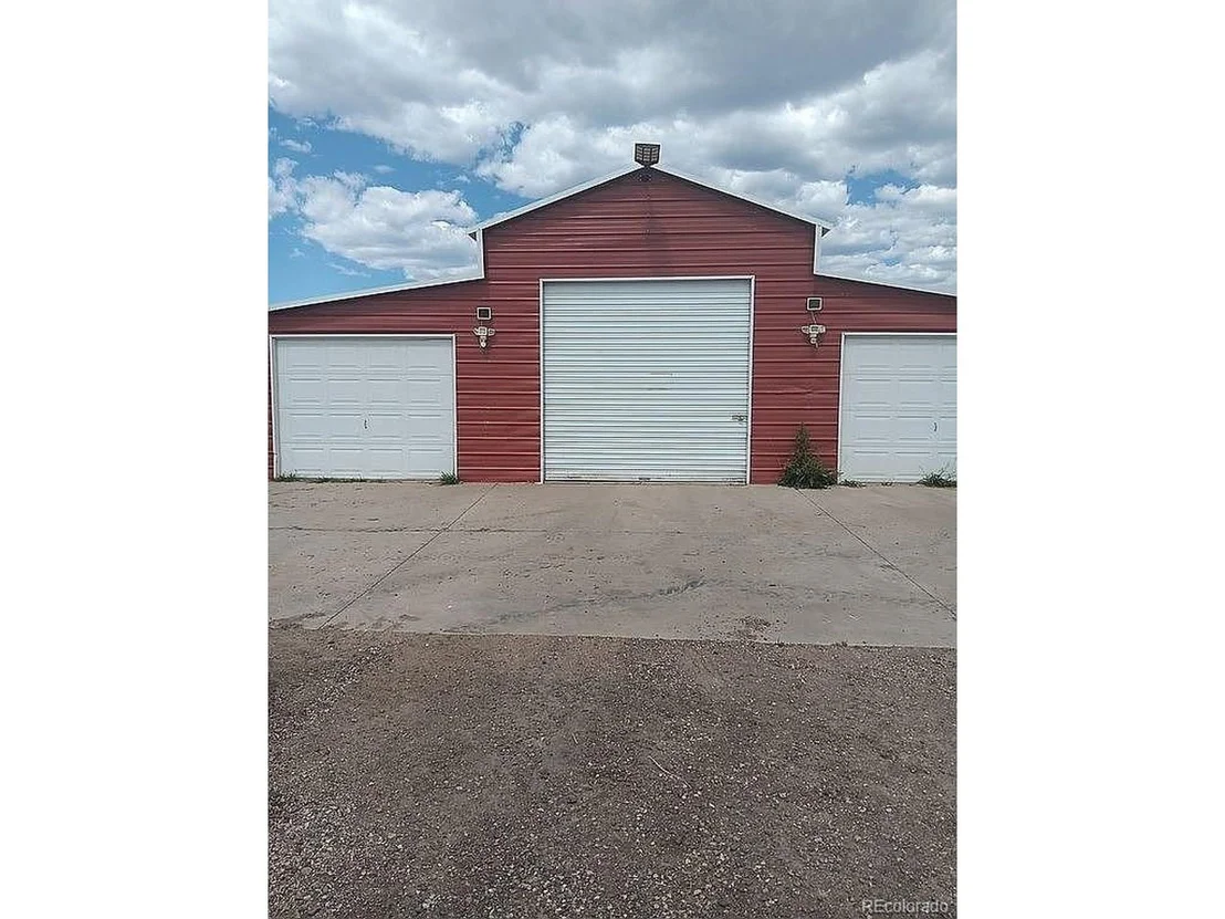 Photo of 6559 Pickney Rd
