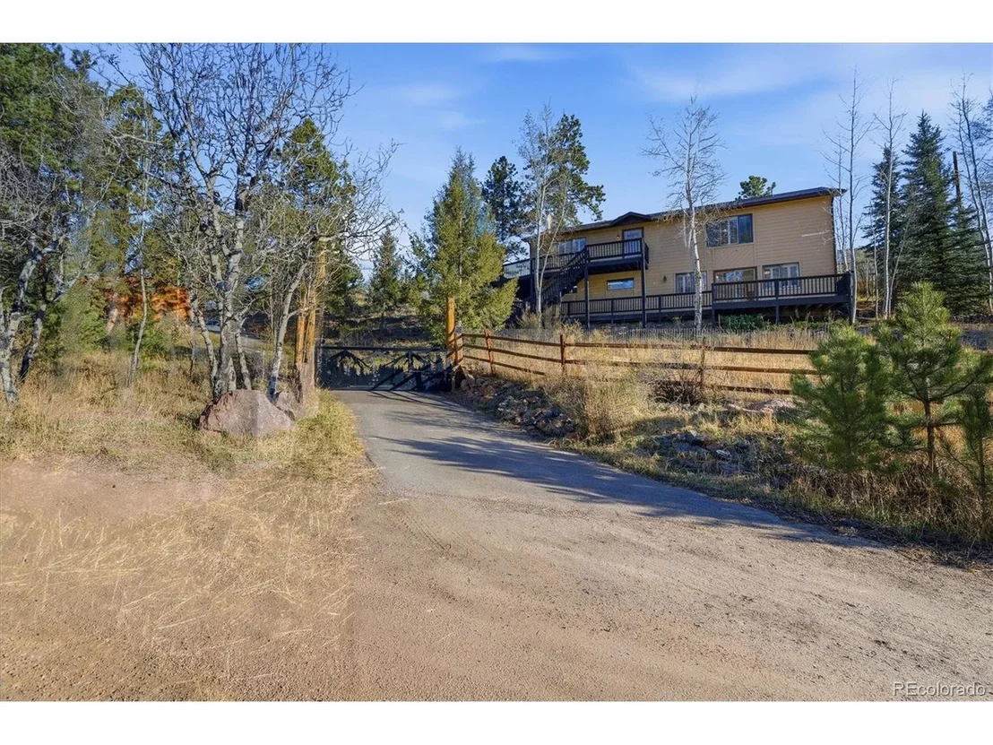 Photo of 33799 Warren Rd