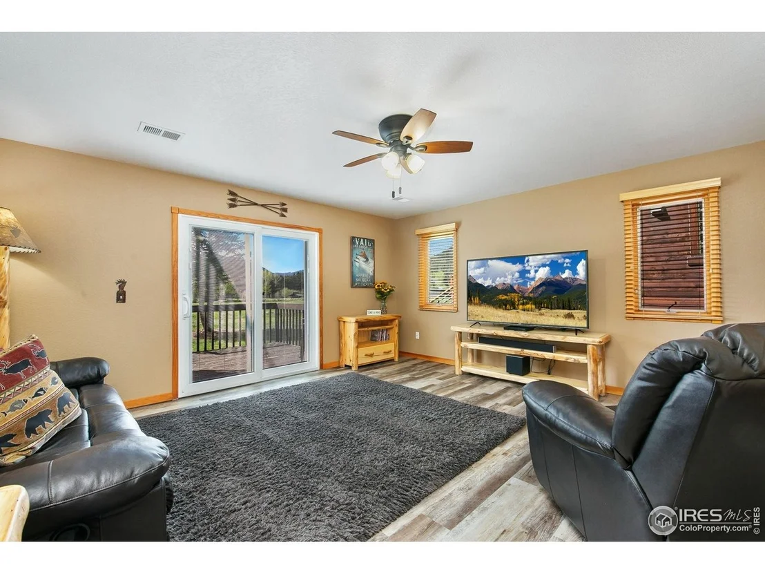 Photo of 464 Skyline Dr