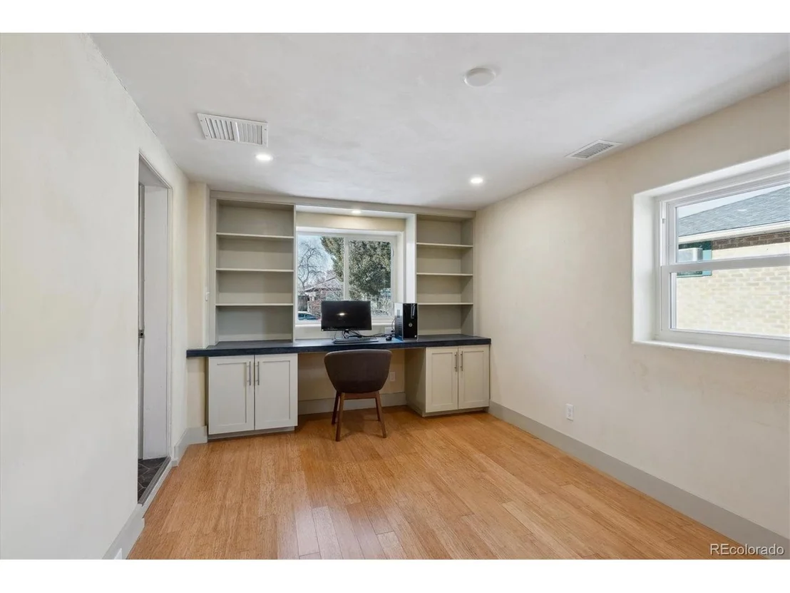 Photo of 3044 Eudora St