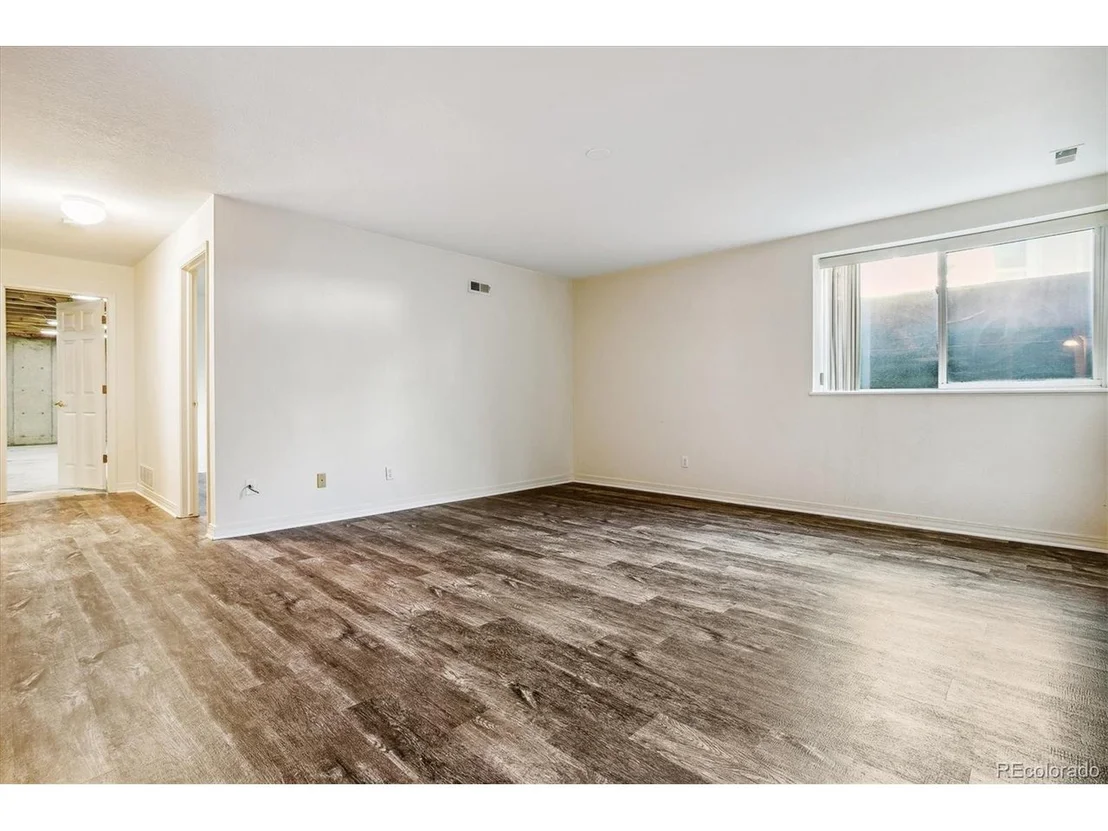 Photo of 308 Diamond Cir