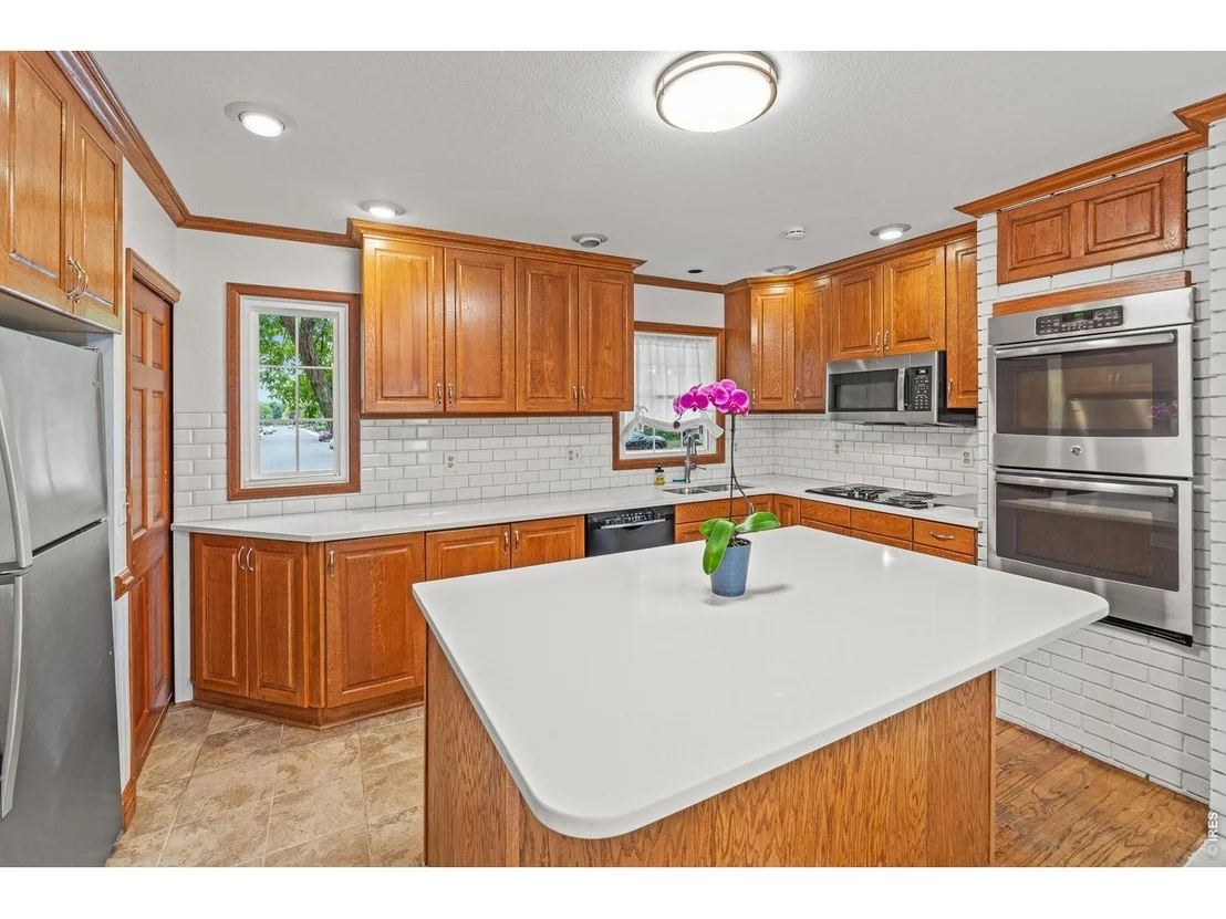Photo of 1400 45th Ave
