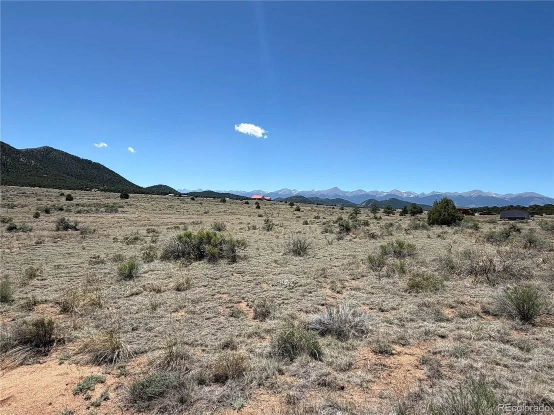 Photo of 1048 Blazing Saddle Trl