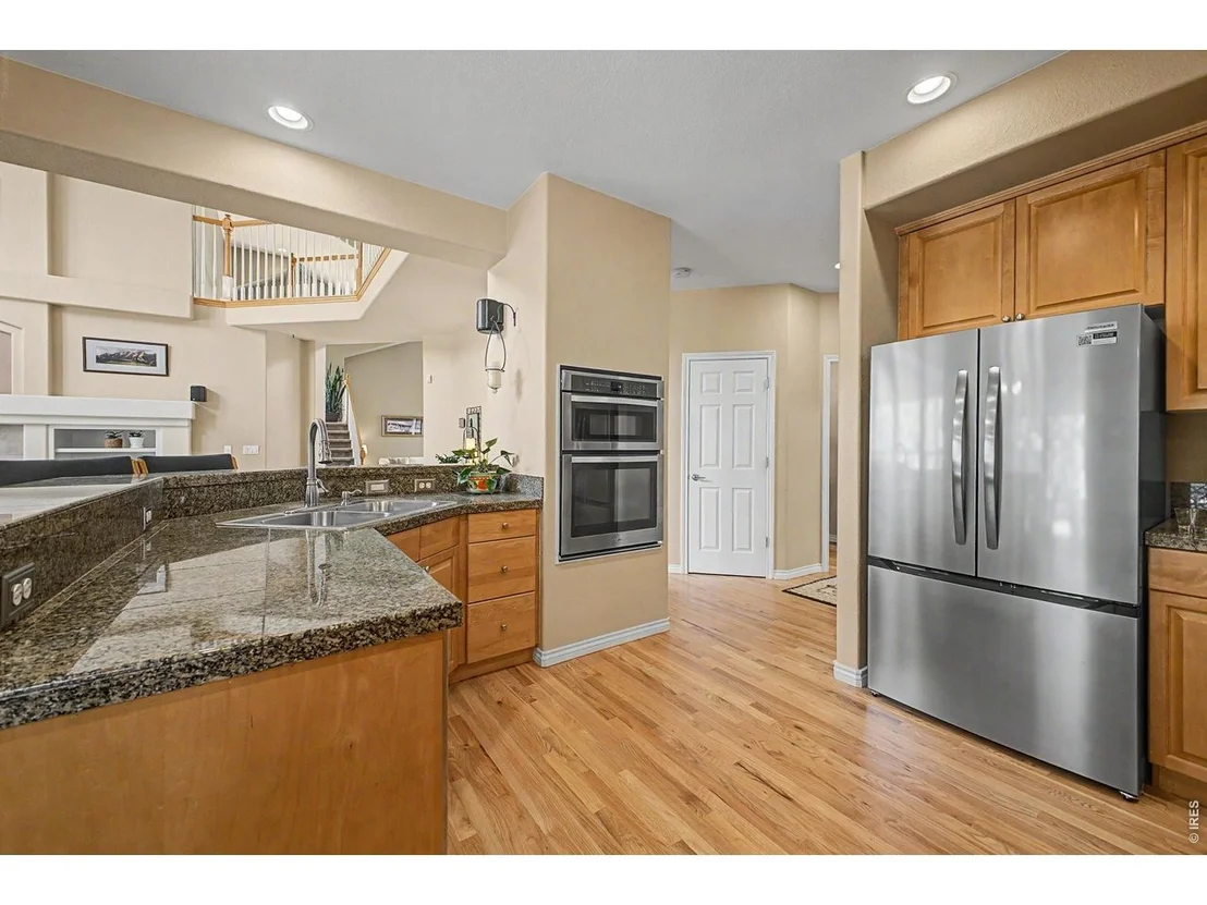 Photo of 1044 Willow Creek Cir