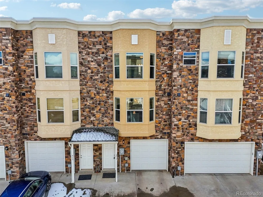 Photo of 873 Vernon Dr
