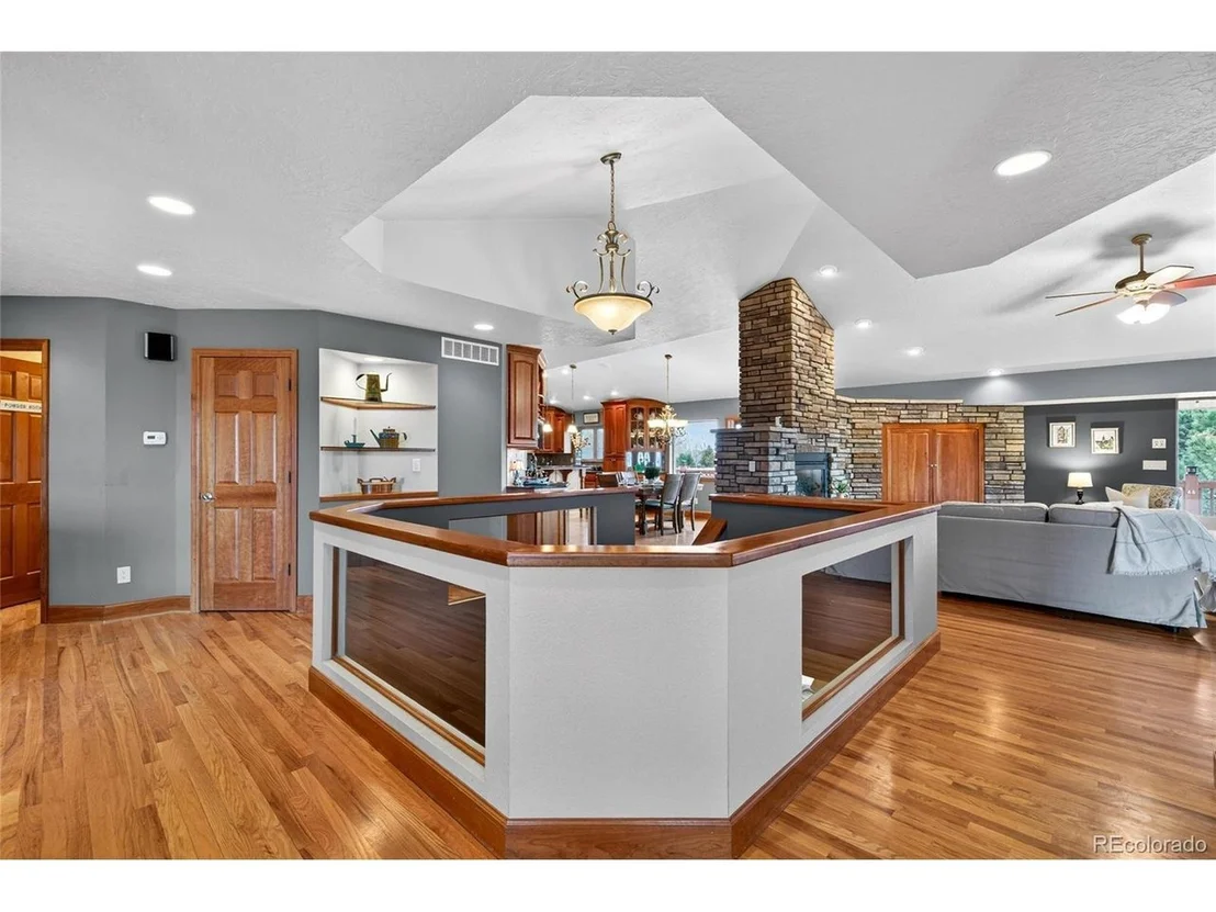Photo of 7204 Vallevue Dr
