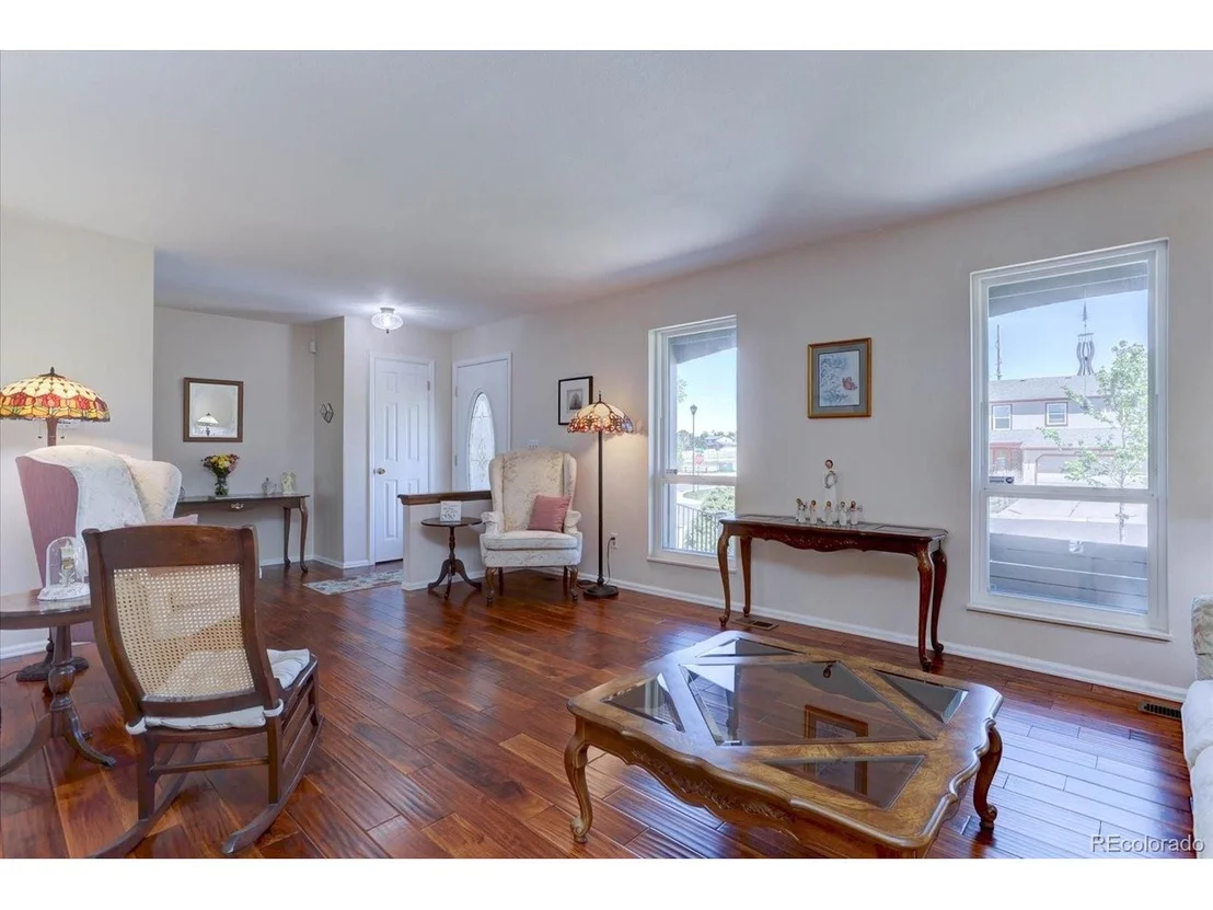 Photo of 6947 Landmark Dr