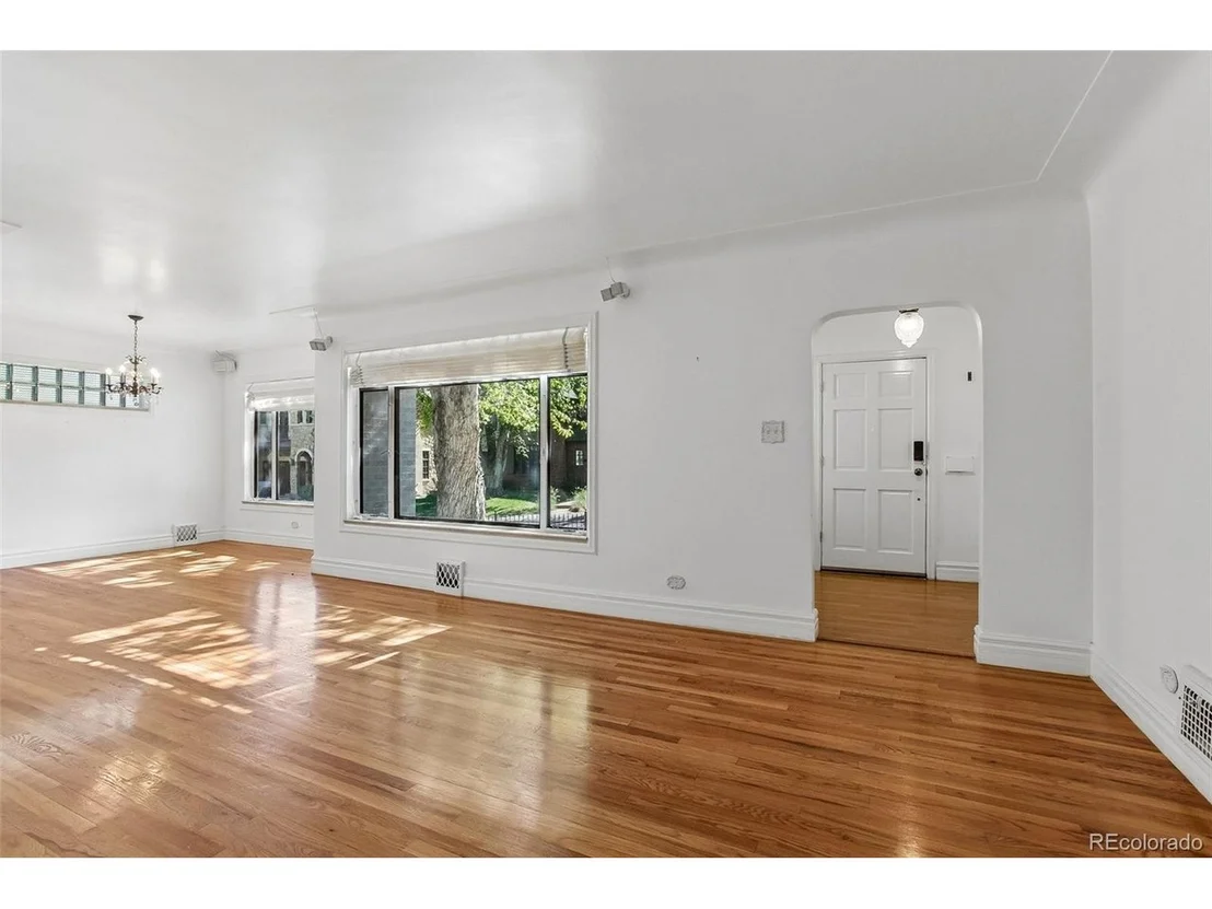 Photo of 345 Grape St