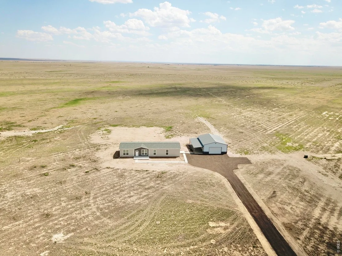 Photo of 41746 County Road 80