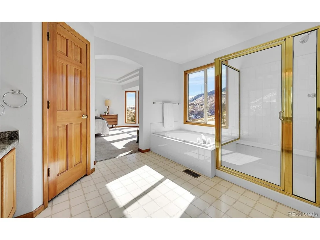 Photo of 439 Canyon Point Cir