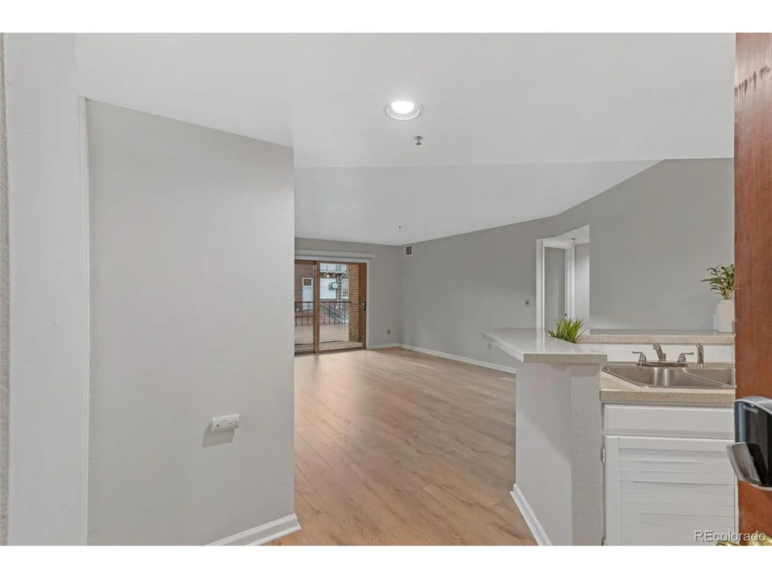 Photo of Unit 11 at 1085 Broadway